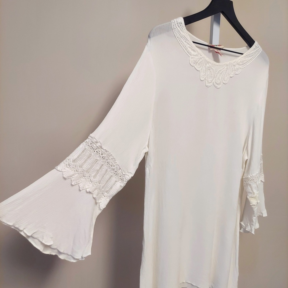 Toffee Apple XL White Crochet Lace Bell‎ Sleeve Sharkbite Hem Tunic Top Boho